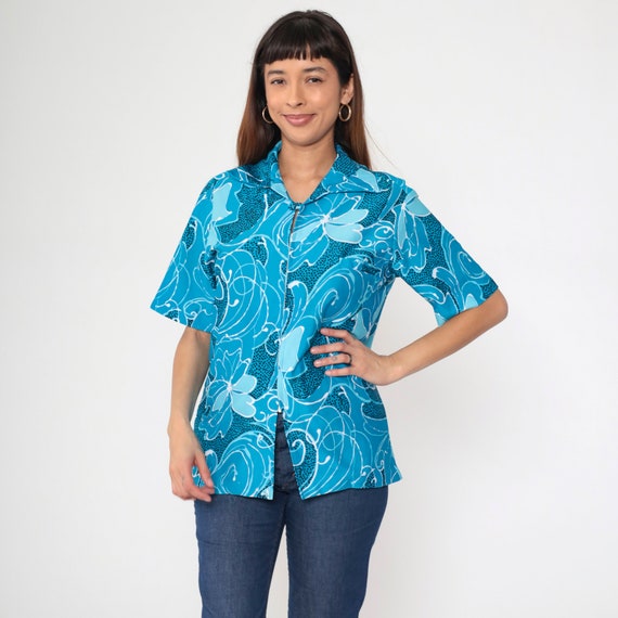 Blue Floral Blouse 70s Zip Up Shirt Abstract Flower Print Short Sleeve Psychedelic Top Summer Hippie Boho Vintage 1970s Medium Large