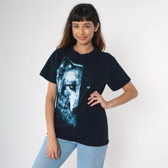 Y2K Wolf T-Shirt Wild Animal Tshirt Wildlife Nature Timberwolf Black Graphic Tee Retro Nature T Shirt Vintage 00s Medium M