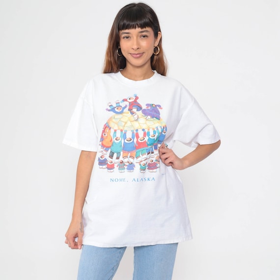 Nome Alaska T-Shirt 90s Graphic Inuit Tee Glittery Parachute Game Native Alaskan TShirt Retro White Sparkly Vintage 1990s Extra Large xl