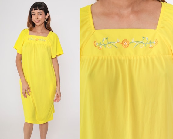 90s Floral Embroidered Dress Bright Yellow Midi Dress Tent Short Sleeve Pockets Retro Shift Loose Beach Day Vintage 1990s Small S