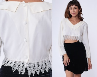 White Cropped Blouse 90s Crochet Lace Trim Button Back Fringe Crop Top Long Sleeve Chelsea Collar Shirt Bohemian Retro Vintage 1990s Small S