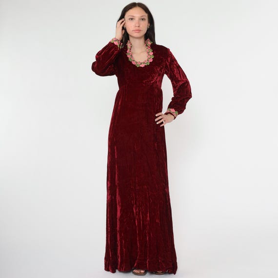 Vintage Velvet Maxi Dress 70s Red Boho Gown Party Lace Empire Waist Bohemian Formal Evening Dress 1970s Prom Long Sleeve Small S