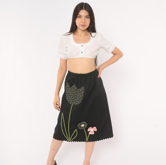 Reversible 70s Flower Skirt Black Floral Patchwork Tulip Pocket Calico Print Garden Prairie Cottagecore Fairycore Folk Art Pink Small S
