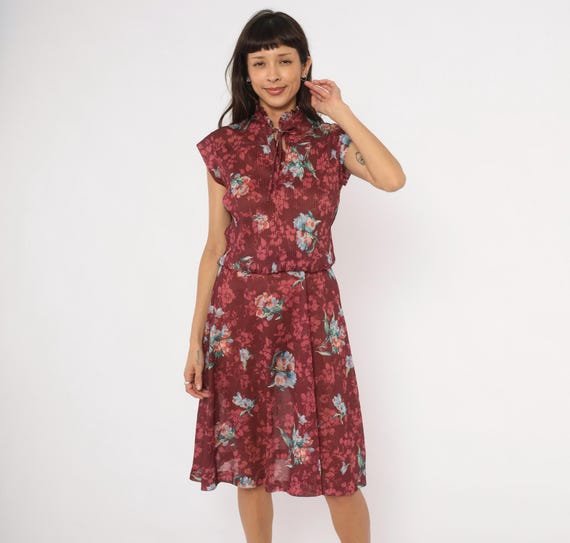 70s Burgundy Floral Dress Cap Sleeve Tie Neck Ruffle Collar Pintuck Bodice Wine Flower Semi Sheer Vintage Summer Spring Medium To Large ML