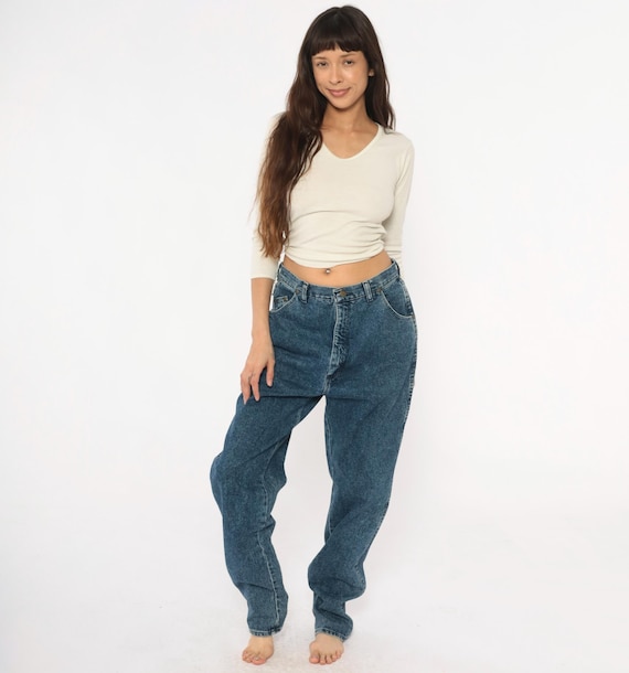Wrangler High Waisted Jeans Y2K Straight Leg Blue Denim Cotton Stone Wash Mom Jeans Vintage Classic Fit Relaxed Minimalist Casual Medium M
