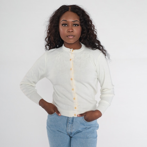 Beaded Cardigan 60s 70s White Button up Knit Sweater Retro Beading Cropped Sweater Girly Grandma Knitwear Vintage 1960s Small S Etsy UK