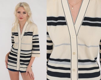 70s Striped Cardigan Ribbed Knit Button Up Sweater Top Cream Grey Black Stripes 3/4 Sleeve Retro Seventies Knitwear Vintage 1970s Small S