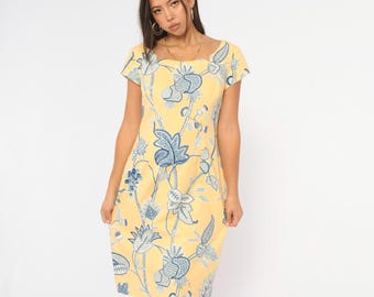 90er-Jahre Gelbes Blumenkleid Maggy L Blaues botanisches Kleid mit kurzen Ärmeln, eckigem Ausschnitt, Etuikleid, figurbetont, Gartenparty, Sommer, Cottagecore, Vintage, Medium M