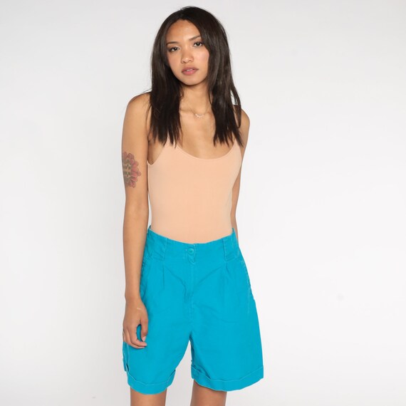 Vintage Pleated Blue Shorts S 90s Mom Shorts High Waisted Retro Cuffed Trouser Shorts 1990s Ramie Cotton High Waist Size Small