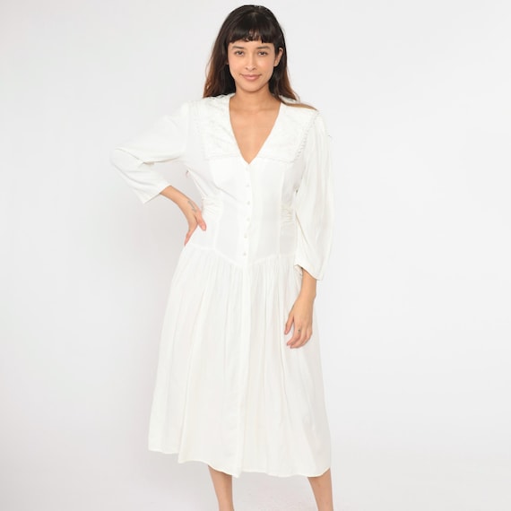 Vintage 80s White Boho Dress Lace Sailor Collar Button Up Midi Dress Long Sleeve Ruched Romantic Cottagecore Basque Waist Romantic Medium