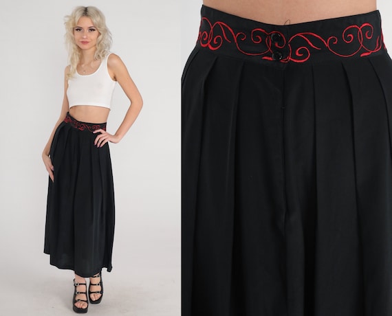 Black Midi Skirt 70s High Waisted Skirt Red Vine Embroidered A Line Gothic Pleated Long Witchy Bohemian Vintage 1970s Extra Small Xs 25 Etsy New Zealand