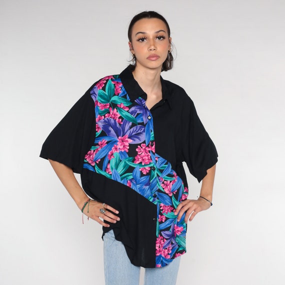 Tropical Floral Blouse Black Button Up Shirt Hawaiian Flower Leaf Print Top Surfer Vacation Short Sleeve Retro Vintage 1990s Extra Large xl