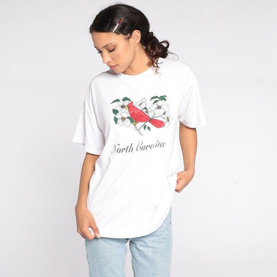 North Carolina Shirt 90s Cardinal Bird Tshirt 1990s Shirt Eagle Bear Tshirt Animal Retro TShirt Vintage Graphic Medium Large