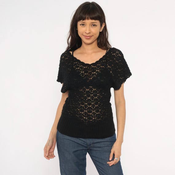 Black Crochet Top 2000s Open Knit Scalloped Neckline Short Sleeve Sheer Lace Blouse V Neck Pullover Shirt Fitted Waist Vintage Medium M