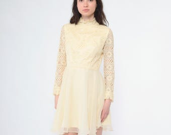 Vintage kanten mini-jurk jaren 60 70 crème chiffon hoge hals pure mouw partij mod bruids romantische boho jaren 1960 jaren 1970 ingerichte hoge taille klein