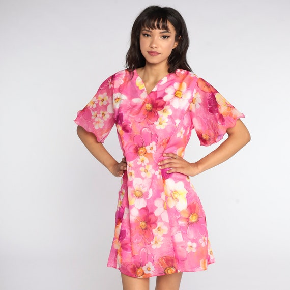 Floral Mini Dress 70s Pink Dress Boho Shift 1970s Flutter Sleeve Dress Lettuce Edge Hem Vintage Bohemian Mod Garden Party Minidress Large 12