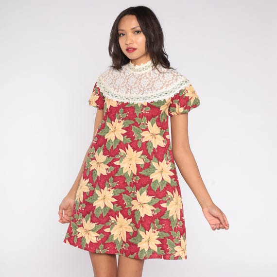 Poinsettia Print Dress 70s Hawaiian Princess Kaiulani Mini Floral Christmas Holiday Red Cream Green Festive Tropical Party Cocktail Small S