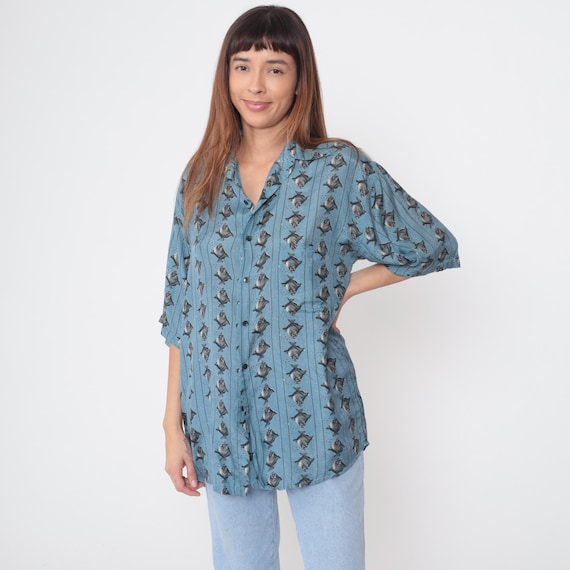 Silk Fish Shirt 90s Blue Short Sleeve Button Down Ocean Marine Life Novelty Animal Aquatic Beach Vacation Summer Tourist Fishing T Medium M