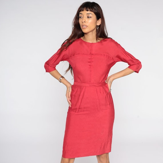 1950s Dress Red Wiggle Dress Sheath Cocktail 60s Silk Blend Mad Men Midi Hourglass 50s Pencil Vintage High Waist 3/4 Sleeve Small