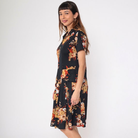 Black Floral Shift Dress 60s 70s Mod Midi Knee Le… - image 5