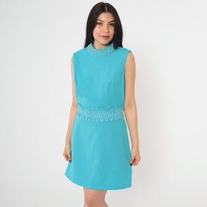 Vintage Mock Neck Mod Dress 60s Blue Lace Trim High Waist Shift Retro Sleeveless Gogo Twiggy Plain Minidress 1970s Go Go Size Small S
