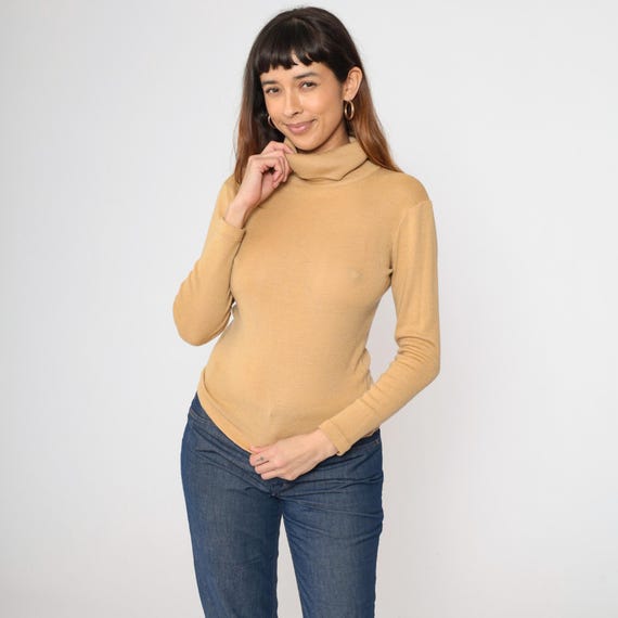 Vintage Tan Turtleneck Top 70s Lightweight Knit Sweater Top Acrylic Wool Blend Long Sleeve Shirt Retro High Neck Simple 1970s Small S