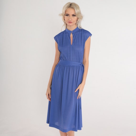 Purple Keyhole Dress 70s Midi Dress Cap Sleeve Pleated High Waisted Retro Secretary Dress Simple Chic 1970s Vintage Sue Brett Small Medium