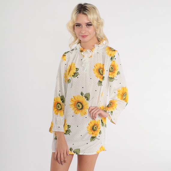 Short Sunflower Dress -- 70s Floral Boho Dress Micro Mini White Bohemian Shift Hippie Top 1970s Vintage Festival Seventies Hippy Shirt Small