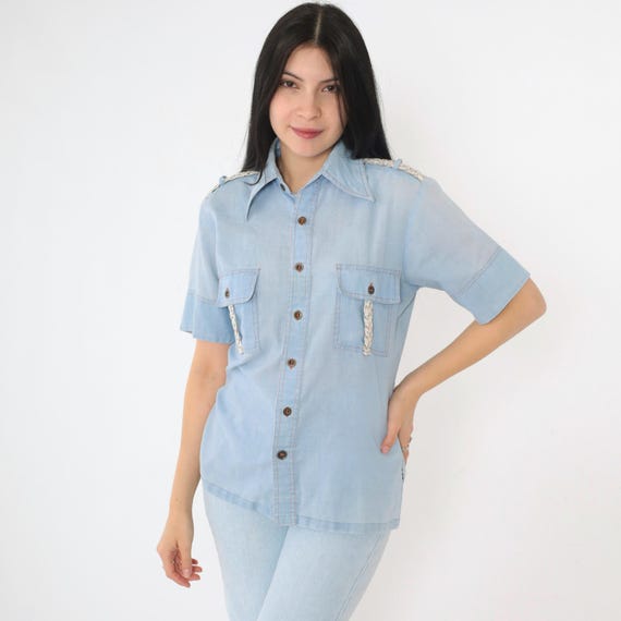 Vintage 70s Chambray Shirt Thin Blue Epaulette Shirt Military Style Utility Button Up 1970s Short Sleeve Jean Boho Hippie Small Medium