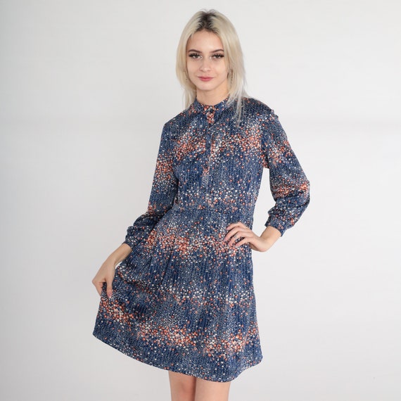 Blue Floral Dress 70s Mini Dress Button Up Shirtwaist High Waisted Long Sleeve Flower Print Seventies Day Dress Retro Vintage 1970s Small S