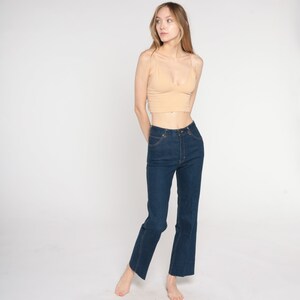 Hoog getailleerde jeans jaren '80 donkere wassen denim broek rechte pijp jeans retro hipster boho hippie hoge opkomst vintage jaren 1980 Charlotte Ford kleine 4 26 afbeelding 2