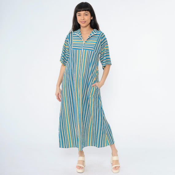 70s Terry Cloth Caftan Dress Vintage Maxi Blue Striped Lounge Front Zip Up Hippie Boho 1970s Bohemian Terrycloth Kaftan Small