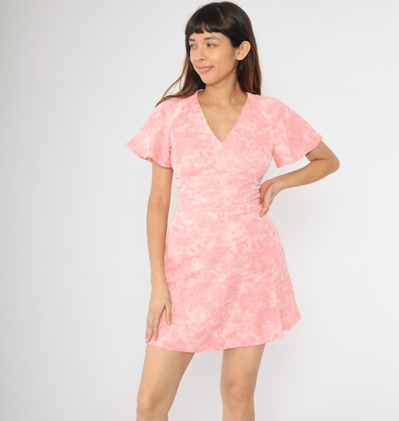 Vintage Pink Mod Babydoll Dress 60s Tie Dye Style Flutter Sleeve V-Neck Empire Waist Retro 1960s Flare Boho Hippie Mini Dress Size Small S