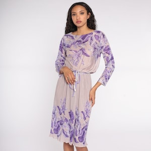 70s Lavender Midi Dress Floral Boho High Waisted Belted Pleated Secretary Purple Vintage Long Sleeve Belt Ethereal Bohemian Small Medium