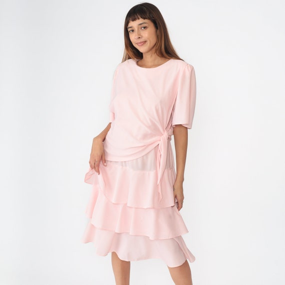 80s Party Dress Baby Pink Tiered Midi Dress Tie Waist 1980s Puff Flutter Sleeve Dress Pastel Drop Waist Bridesmaid Cocktail Draped 18W