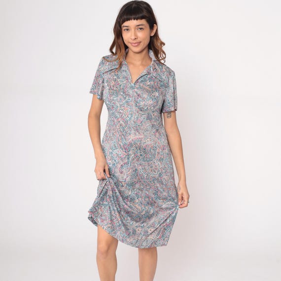 70s Psychedelic Dress Paisley Print Zipper Front Knee Length Blue Pink Cream Vintage Collared Summer Spring Lounge Day Dress Summer Large L