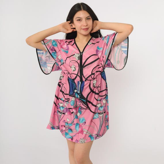 Vintage Pink Floral Mini Dress 70s Retro Short Flutter Sleeve Tropical Front Zip Up High Waist Summer Day Dress 1970s V Neck Medium M