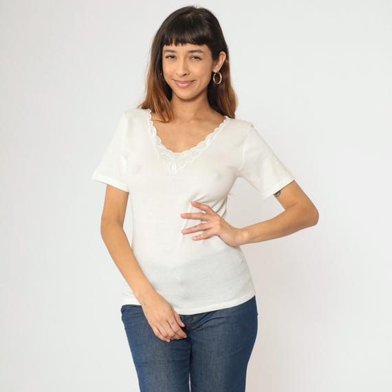 Vintage Knit White Top Floral Embroidered 80s Blouse Short Sleeve Top Lace Trim Scalloped Neckline Semi-Sheer 1980s Lightweight Small S