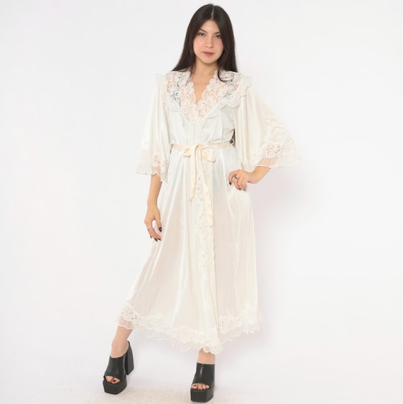 80s Bell Sleeve White Lace Robe Long Peignoir Floral Lace Yoke Ruffle Trim Ivory Bridal Lingerie Gown Coquette Cottagecore Vintage Medium M