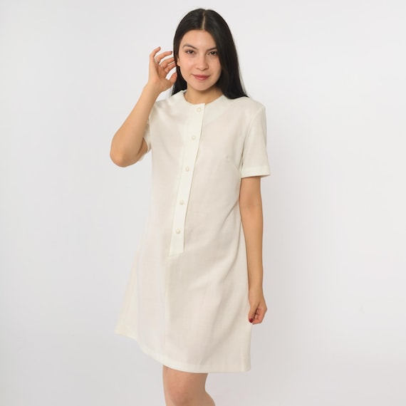 Vintage White Mod Mini Dress 60s 70s Shift Button Up Dress 1960s Gogo Short Sleeve Plain Shirtdress 70s Twiggy Retro Medium Large