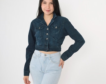 Chaqueta vaquera recortada L.E.I. Chaqueta vaquera ajustada con botones en la parte delantera y lavado oscuro con bolsillos Estilo Y2K de LEI vintage Talla mediana/adulto pequeña