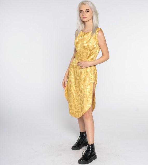 Robe en brocart dore robe de soiree metallisee Midi florale cocktail haute fendue robe de soiree sans manches vintage des annees 60 bal de promo petit 4 Etsy France