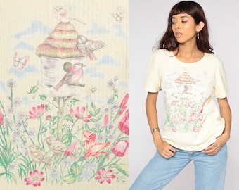 Chemise d’oiseau floral des années 80 T-shirt en tricot côtelé jaune vintage Chemise pastel Rétro T-shirt Graphique Tee des années 90 Chemise à manches courtes Petit S