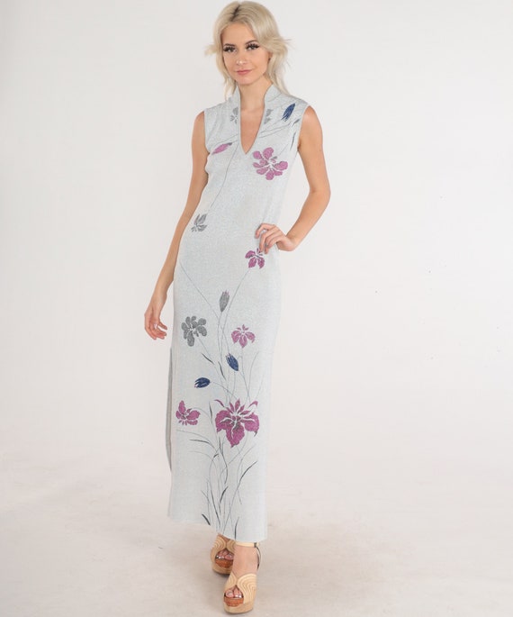 Metallic Floral Gown 70s Party Dress Long Silver Maxi Sparkly Flower V Neck Side Slit Evening Cocktail Formal Sleeveless Vintage 1970s XS