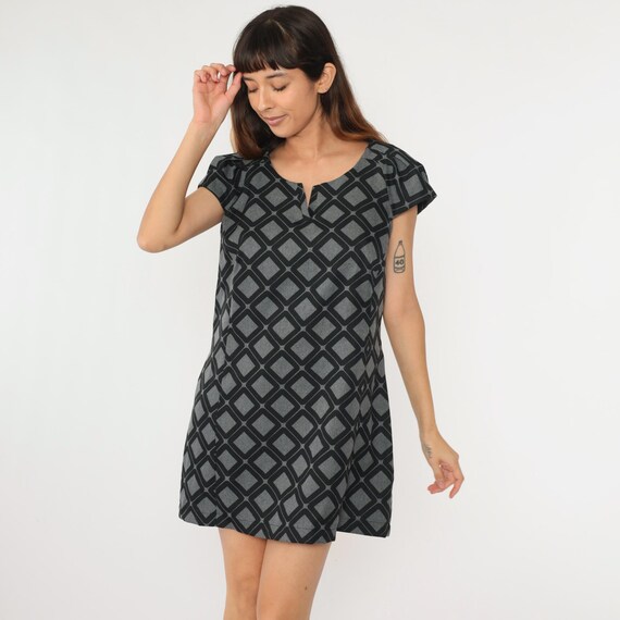 90s Mini Dress Grey Geometric Dress Black Op Art Shift Mini Hippie Boho Vintage 1990s V Neck Minidress Short Puff Sleeve Large 14