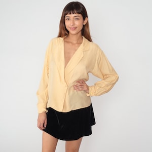 Cream Wrap Blouse 90s Calvin Klein Classifications Shirt Faux Wrap Top Collared V Neck Simple Plain Basic Minimalist Vintage 1990s Medium M