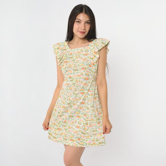 70s Mod Animal Pattern Dress Vintage Squirrel Bird Print Mini Shift Dress Ruffled Novelty Hippie Boho 1970s Sleeveless White Babydoll Medium