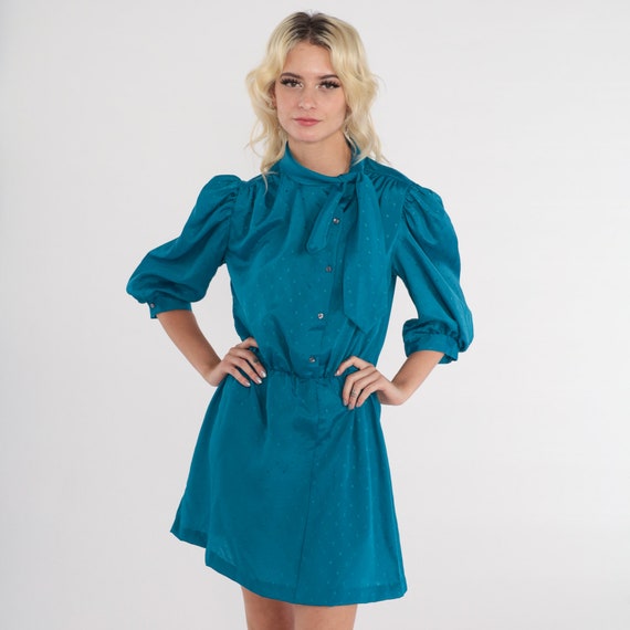 80s Mini Dress Blue Puff Sleeve Shirtdress Ascot Tie Neck Button Up Embossed High Waisted Secretary Vintage 1980s Minidress Medium
