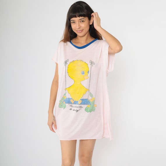Vintage Chick T-Shirt Dress 80s This Chick Likes To Swing Pun Pajama Mini Nightie Baby Pink Ringer Kawaii Cartoon 1980s Small Medium Large