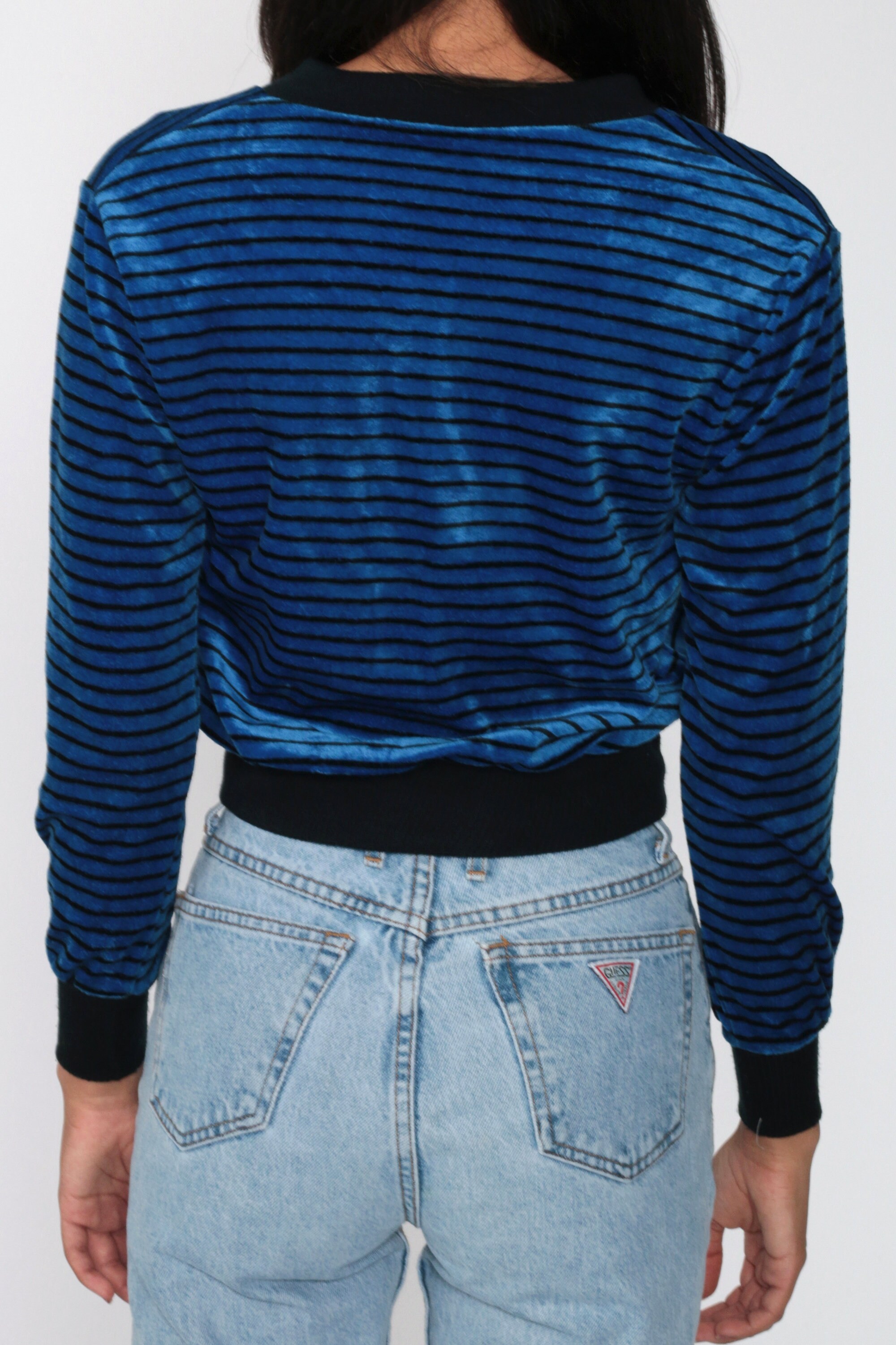 sweatshirt v